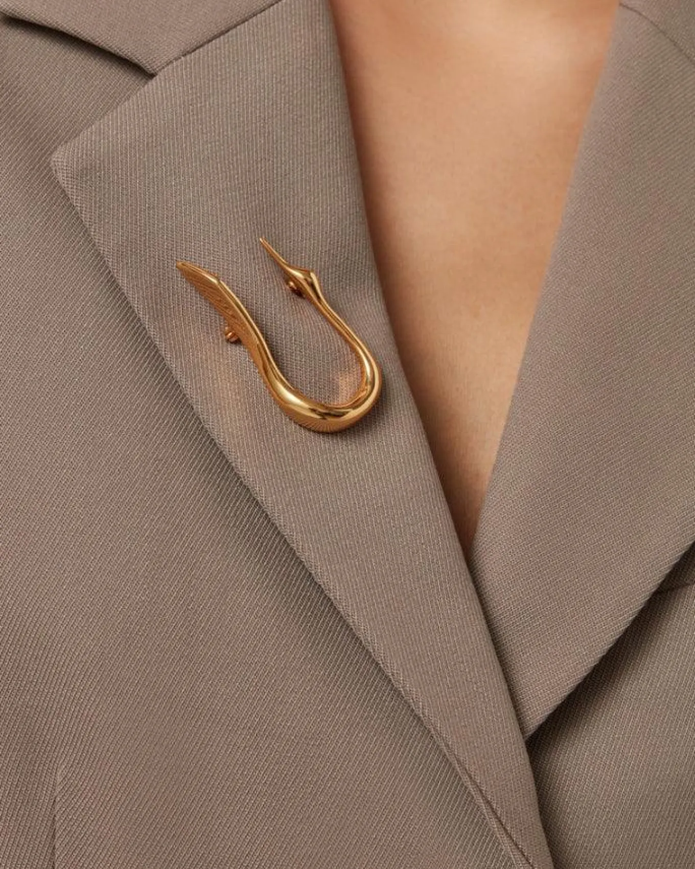 Jenny Bird Lisieux Brooch Gold
