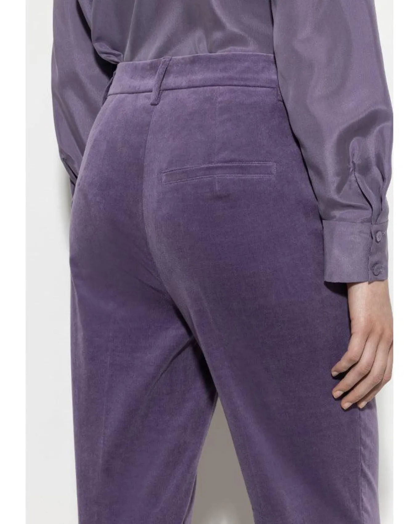 Luisa Cerano Tapered Cropped Velvet Pant